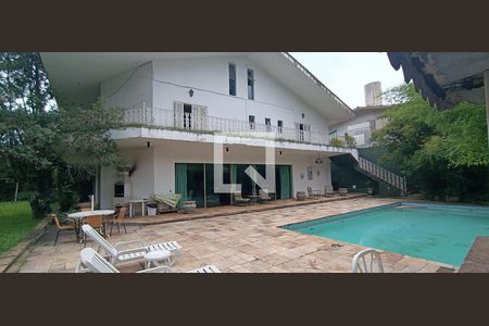 Casa à venda com 950m², 4 quartos e 6 vagasPiscina