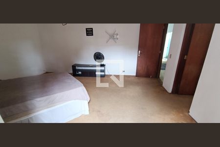 Casa à venda com 950m², 4 quartos e 6 vagasSuíte 2