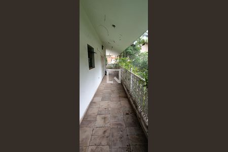 Casa à venda com 950m², 4 quartos e 6 vagasVaranda