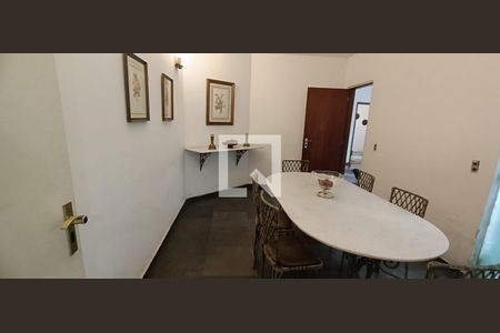 Casa à venda com 950m², 4 quartos e 6 vagasCopa