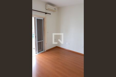 Casa de condomínio à venda com 394m², 4 quartos e 5 vagas Casa de condomínio à venda com 394m², 4 quartos e 5 vagasSUITE 2