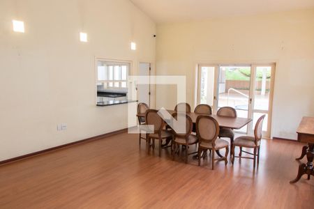 Casa de condomínio à venda com 394m², 4 quartos e 5 vagas Casa de condomínio à venda com 394m², 4 quartos e 5 vagasCopa