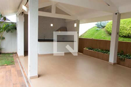 Casa de condomínio à venda com 394m², 4 quartos e 5 vagas Casa de condomínio à venda com 394m², 4 quartos e 5 vagasÁREA GOURMET FUNDOS