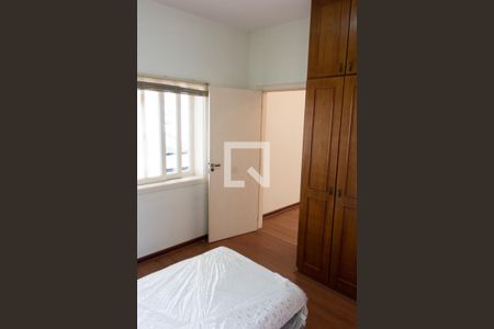 Casa de condomínio à venda com 394m², 4 quartos e 5 vagas Casa de condomínio à venda com 394m², 4 quartos e 5 vagasSUITE TÉRREO