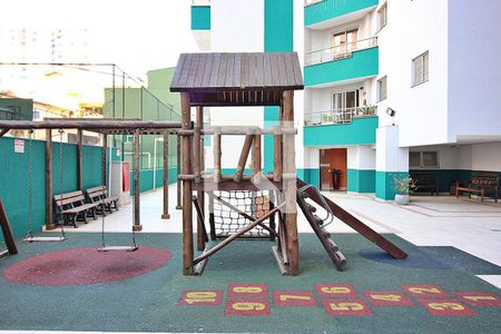 Apartamento à venda com 92m², 3 quartos e 1 vaga Apartamento à venda com 92m², 3 quartos e 1 vagaÁrea comum - Playground