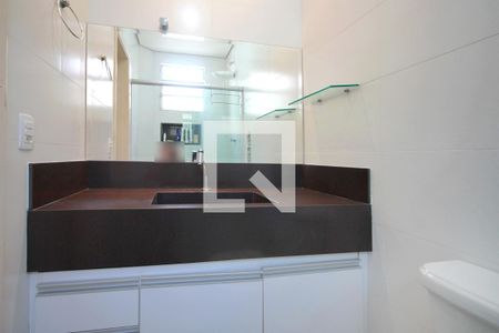 Apartamento à venda com 210m², 3 quartos e 2 vagasBanheiro da Suíte