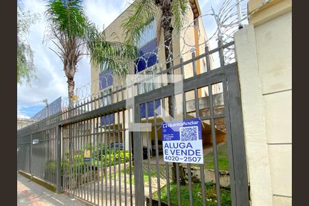 Apartamento à venda com 210m², 3 quartos e 2 vagasFachada