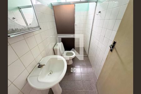 Banheiro de apartamento à venda com 2 quartos, 90m² em Bairro da Glória, Contagem