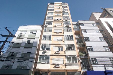 Apartamento para alugar com 70m², 2 quartos e sem vagaFachada