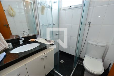 Apartamento à venda com 305m², 4 quartos e 4 vagasBanheiro social