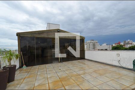 Apartamento à venda com 305m², 4 quartos e 4 vagasCobertura