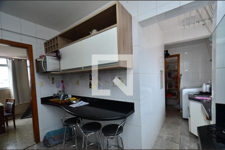 Apartamento à venda com 305m², 4 quartos e 4 vagasCozinha