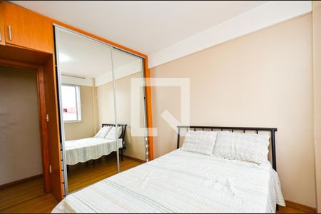 Apartamento à venda com 305m², 4 quartos e 4 vagasQuarto 2