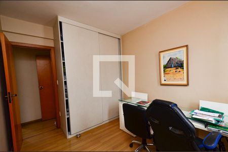 Apartamento à venda com 305m², 4 quartos e 4 vagasQuarto 1