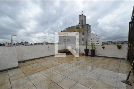 Apartamento à venda com 305m², 4 quartos e 4 vagasCobertura