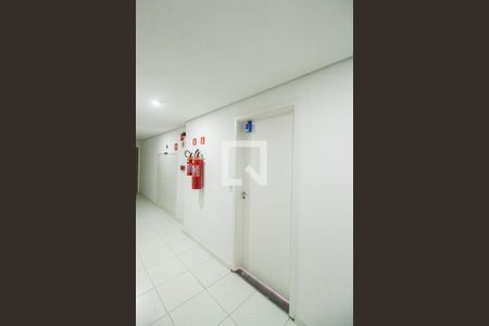 Apartamento para alugar com 46m², 2 quartos e 1 vagalockbox
