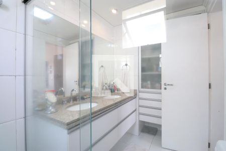 Apartamento para alugar com 136m², 2 quartos e 2 vagasBanheiro da Suíte 1