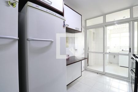 Apartamento para alugar com 136m², 2 quartos e 2 vagasCozinha