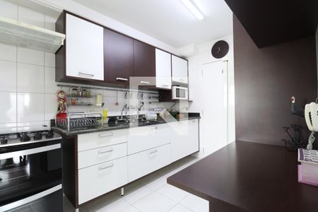 Apartamento para alugar com 136m², 2 quartos e 2 vagasCozinha
