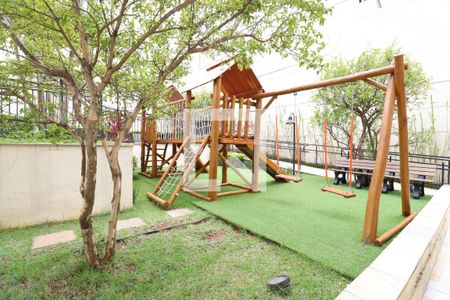 Apartamento para alugar com 136m², 2 quartos e 2 vagasÁrea comum - Playground