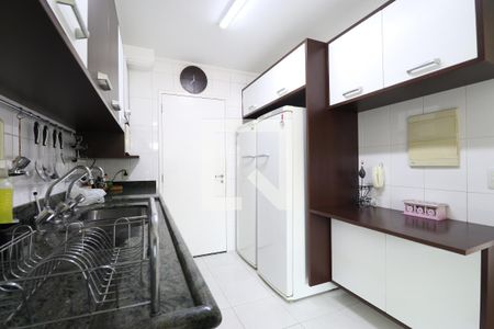 Apartamento para alugar com 136m², 2 quartos e 2 vagasCozinha