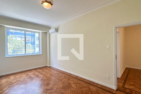 Apartamento à venda com 140m², 3 quartos e 1 vagaQuarto 02