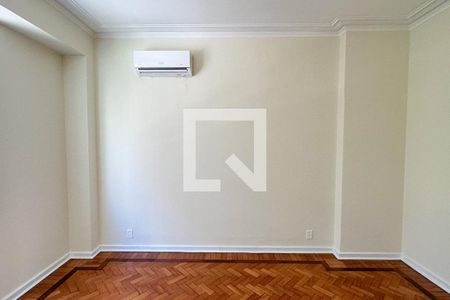 Apartamento à venda com 140m², 3 quartos e 1 vagaQuarto 01