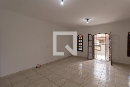 Sala de casa à venda com 2 quartos, 182m² em Vila Danubio Azul, São Paulo
