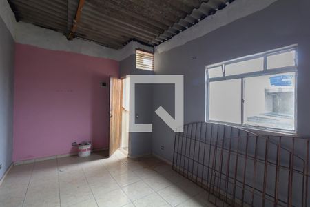 Casa à venda com 182m², 2 quartos e 2 vagasQuarto de Serviço