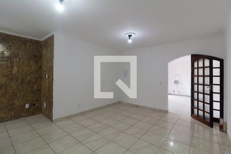 Sala de casa à venda com 2 quartos, 182m² em Vila Danubio Azul, São Paulo