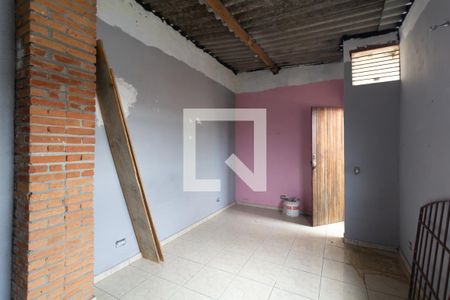 Casa à venda com 182m², 2 quartos e 2 vagasQuarto de Serviço