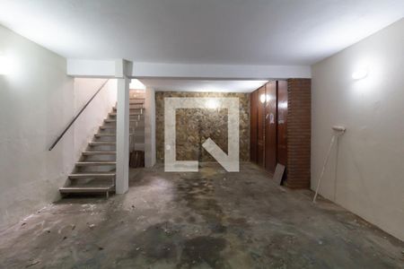 Casa à venda com 182m², 2 quartos e 2 vagasGaragem