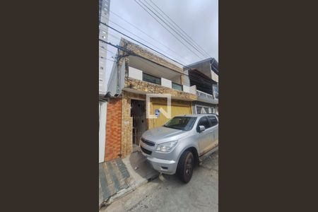 Casa à venda com 182m², 2 quartos e 2 vagasFachada