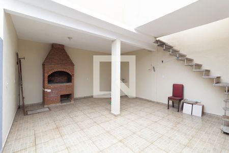 Casa à venda com 182m², 2 quartos e 2 vagasÁrea de Serviço