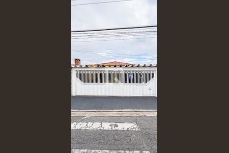 Casa à venda com 127m², 3 quartos e 3 vagas Casa à venda com 127m², 3 quartos e 3 vagasFachada