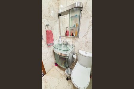 Casa à venda com 127m², 3 quartos e 3 vagas Casa à venda com 127m², 3 quartos e 3 vagasBanheiro