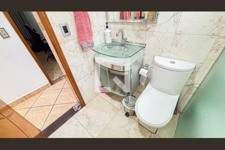 Casa à venda com 127m², 3 quartos e 3 vagas Casa à venda com 127m², 3 quartos e 3 vagasBanheiro