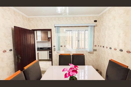 Casa à venda com 127m², 3 quartos e 3 vagas Casa à venda com 127m², 3 quartos e 3 vagasCopa