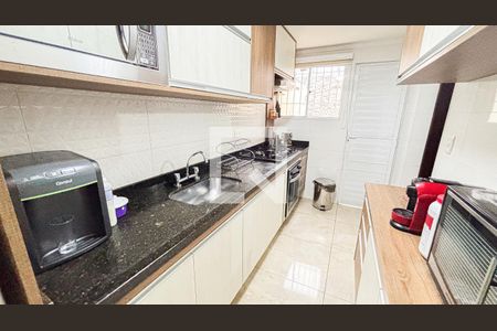 Casa à venda com 127m², 3 quartos e 3 vagas Casa à venda com 127m², 3 quartos e 3 vagasCozinha