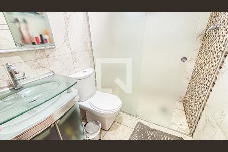 Casa à venda com 127m², 3 quartos e 3 vagas Casa à venda com 127m², 3 quartos e 3 vagasBanheiro