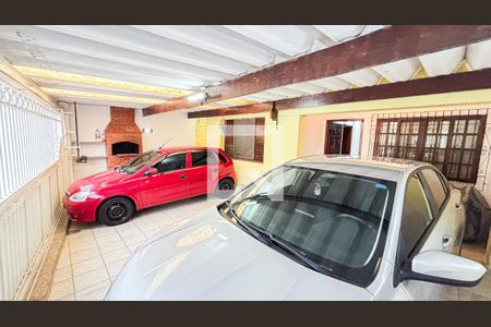 Casa à venda com 127m², 3 quartos e 3 vagas Casa à venda com 127m², 3 quartos e 3 vagasGaragem
