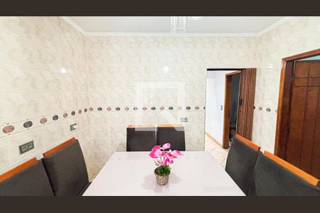 Casa à venda com 127m², 3 quartos e 3 vagas Casa à venda com 127m², 3 quartos e 3 vagasCopa