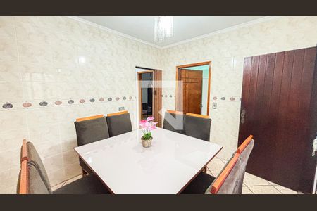 Casa à venda com 127m², 3 quartos e 3 vagas Casa à venda com 127m², 3 quartos e 3 vagasCopa