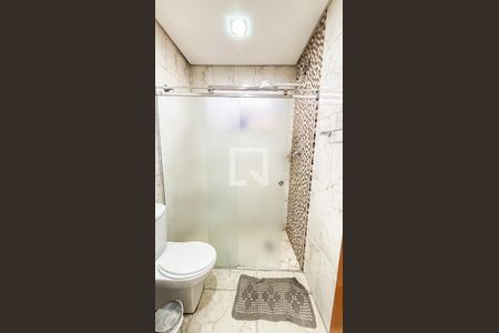 Casa à venda com 127m², 3 quartos e 3 vagas Casa à venda com 127m², 3 quartos e 3 vagasBanheiro