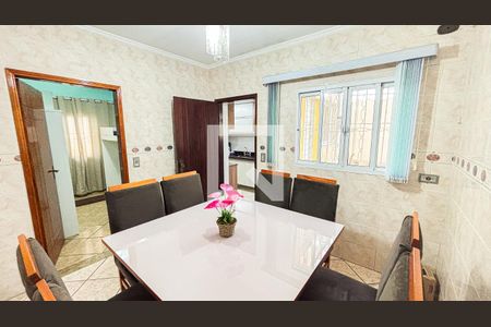 Casa à venda com 127m², 3 quartos e 3 vagas Casa à venda com 127m², 3 quartos e 3 vagasCopa