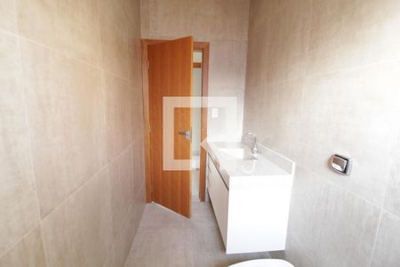 Casa de condomínio para alugar com 232m², 4 quartos e 2 vagasBanheiro do Quarto 2