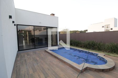 Casa de condomínio para alugar com 232m², 4 quartos e 2 vagasPiscina