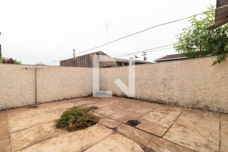 Casa à venda com 169m², 3 quartos e 4 vagas Casa à venda com 169m², 3 quartos e 4 vagasQuintal