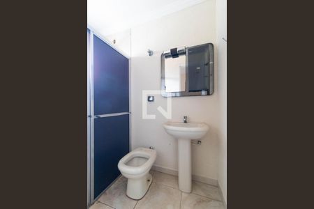 Casa à venda com 169m², 3 quartos e 4 vagas Casa à venda com 169m², 3 quartos e 4 vagasBanheiro da Suíte