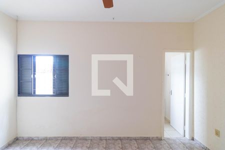 Casa à venda com 169m², 3 quartos e 4 vagas Casa à venda com 169m², 3 quartos e 4 vagasSuíte